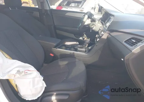 2019 Hyundai Sonata Se из США, поврежденный, VIN 5NPE24AF0KH810843